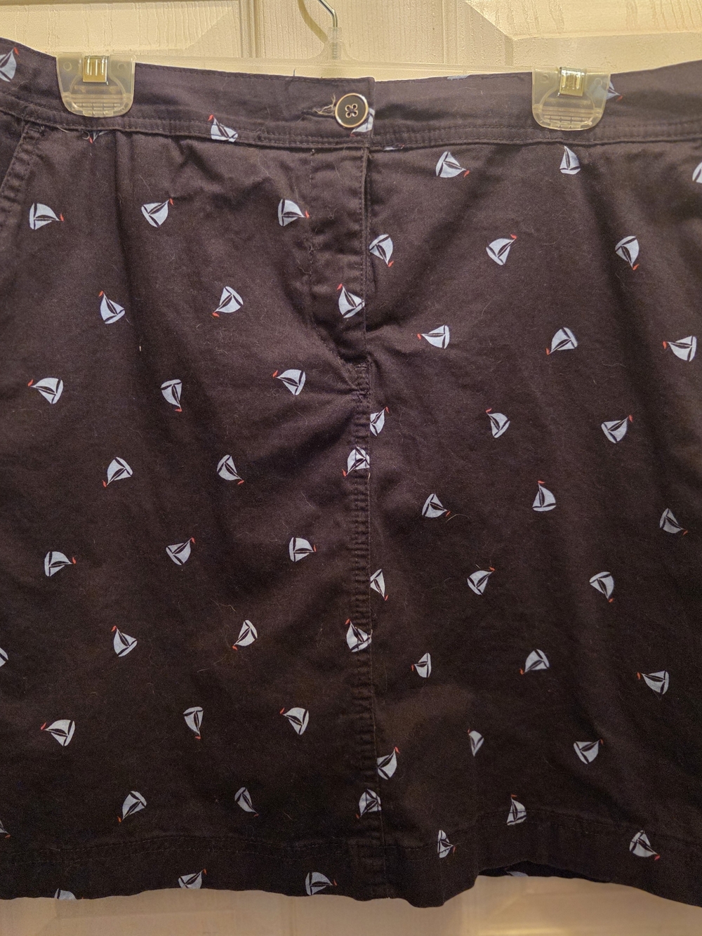Karen Scott Navy Skort with Sailboat Print